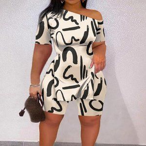 PLUS SIZE ABSTRACT BLACK AND TAN SIDE SLITE SHORTS SET